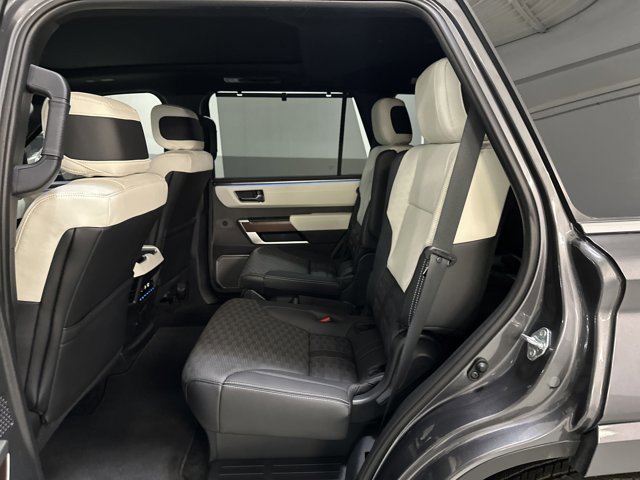 Used 2024 Toyota Sequoia Capstone AWD/4WD image 22