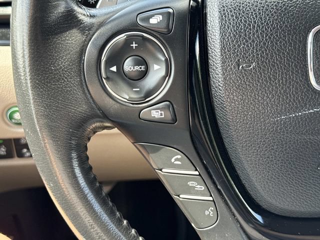 Used 2016 Honda Pilot Touring image 25