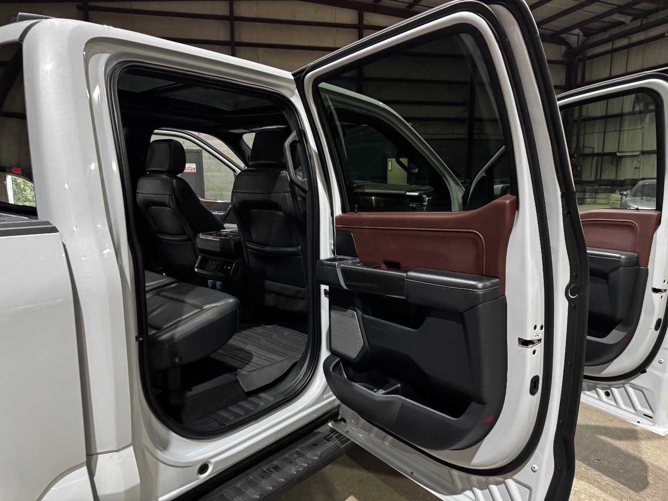 Used 2022 Ford F150 Lariat w/ Equipment Group 502A High image 21
