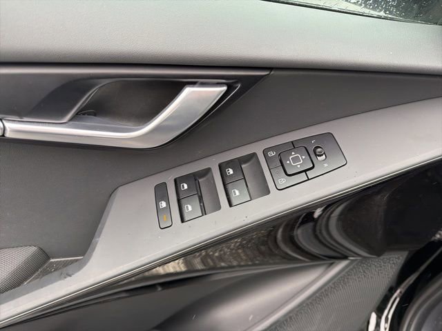 Used 2025 Kia Niro Wind w/ Wind Preserve Package image 16