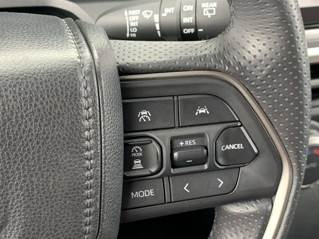 Used 2025 Toyota 4Runner TRD Off-Road Premium AWD/4WD image 29
