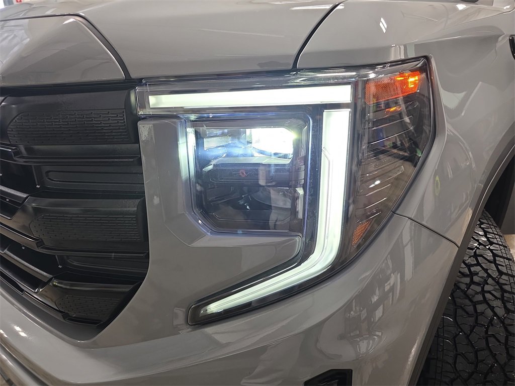 New 2025 GMC Sierra 1500 Pro w/ Graphite Edition image 33