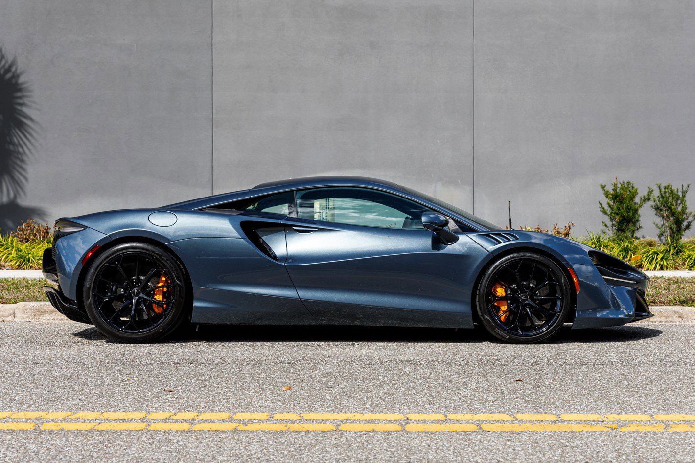 New 2026 McLaren Artura image 5