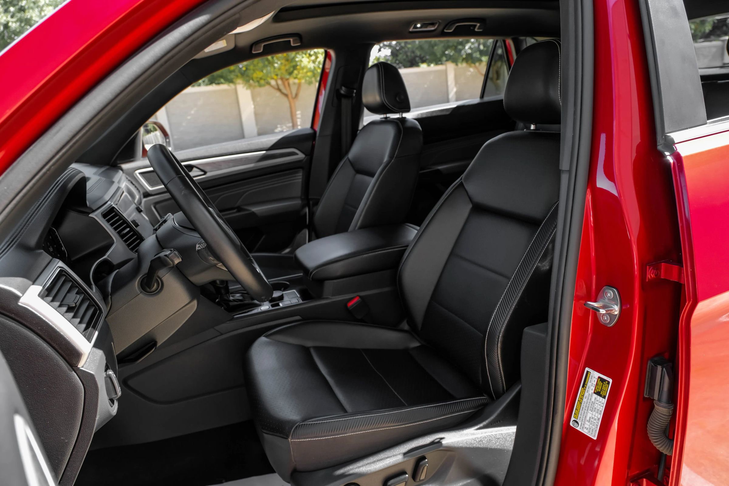 Used 2022 Volkswagen Atlas Cross Sport SE w/ Panoramic Sunroof Package image 31