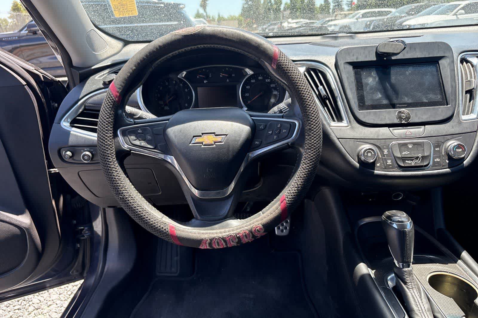 Used 2016 Chevrolet Malibu LT w/ Leather Package FWD image 16