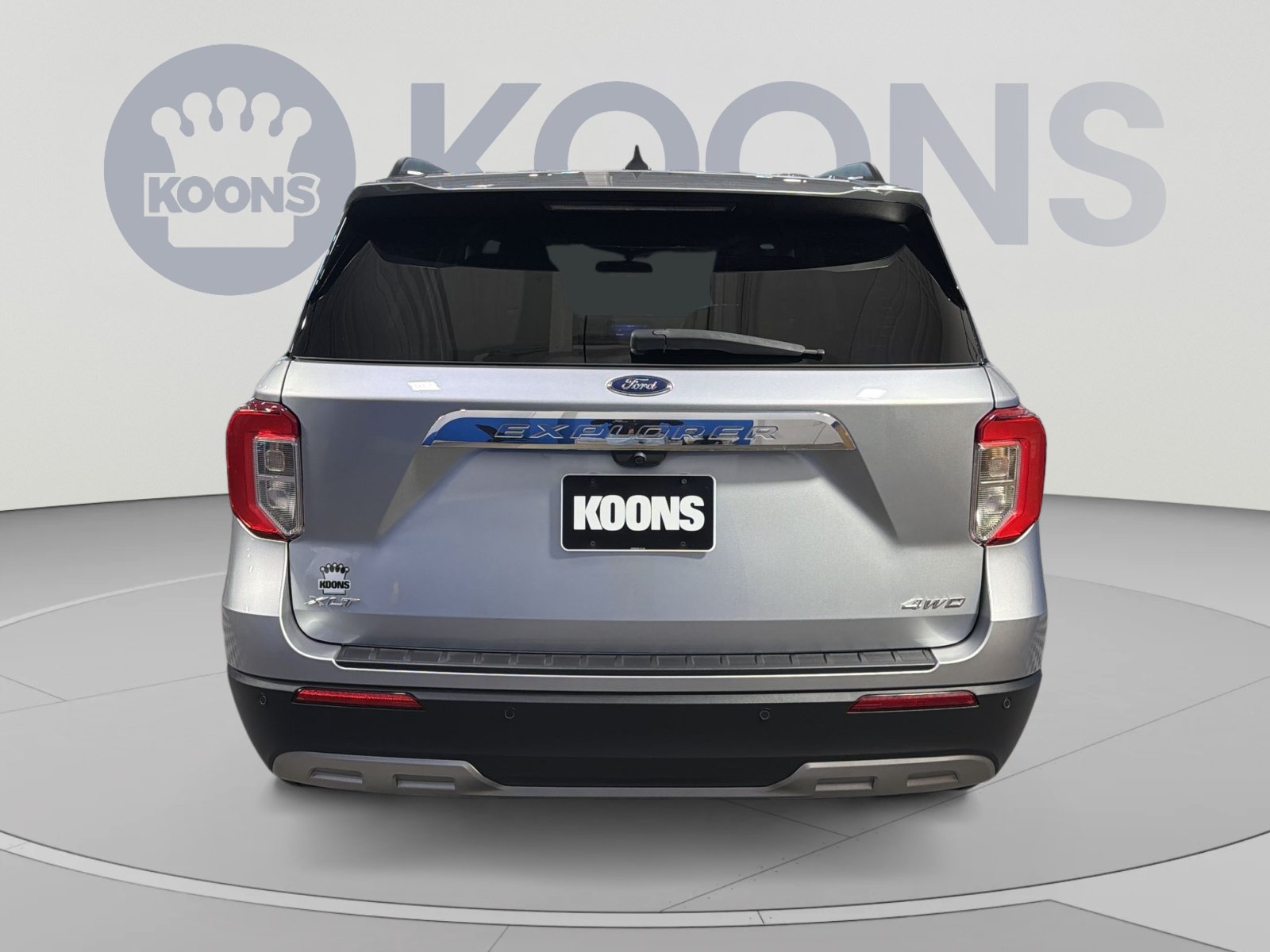 Used 2023 Ford Explorer XLT w/ Equipment Group 202A AWD/4WD image 5