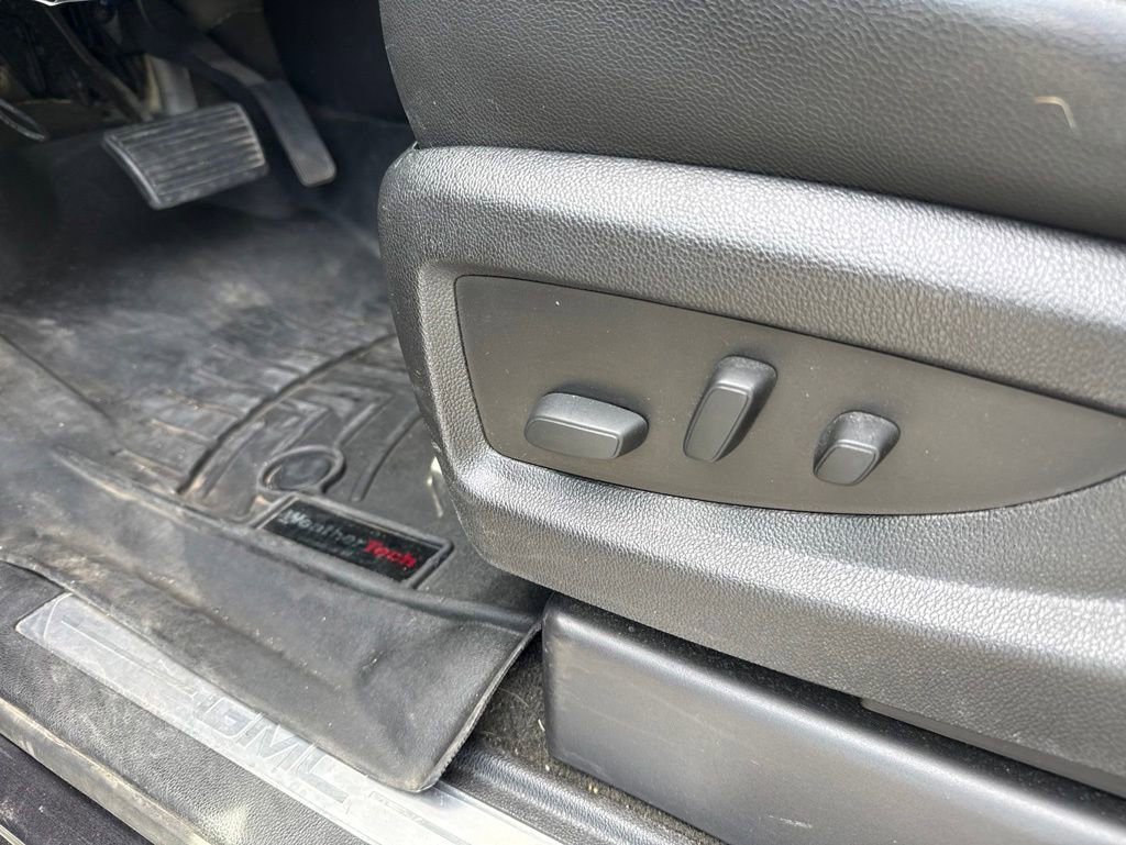 Used 2017 GMC Yukon SLT AWD/4WD image 9