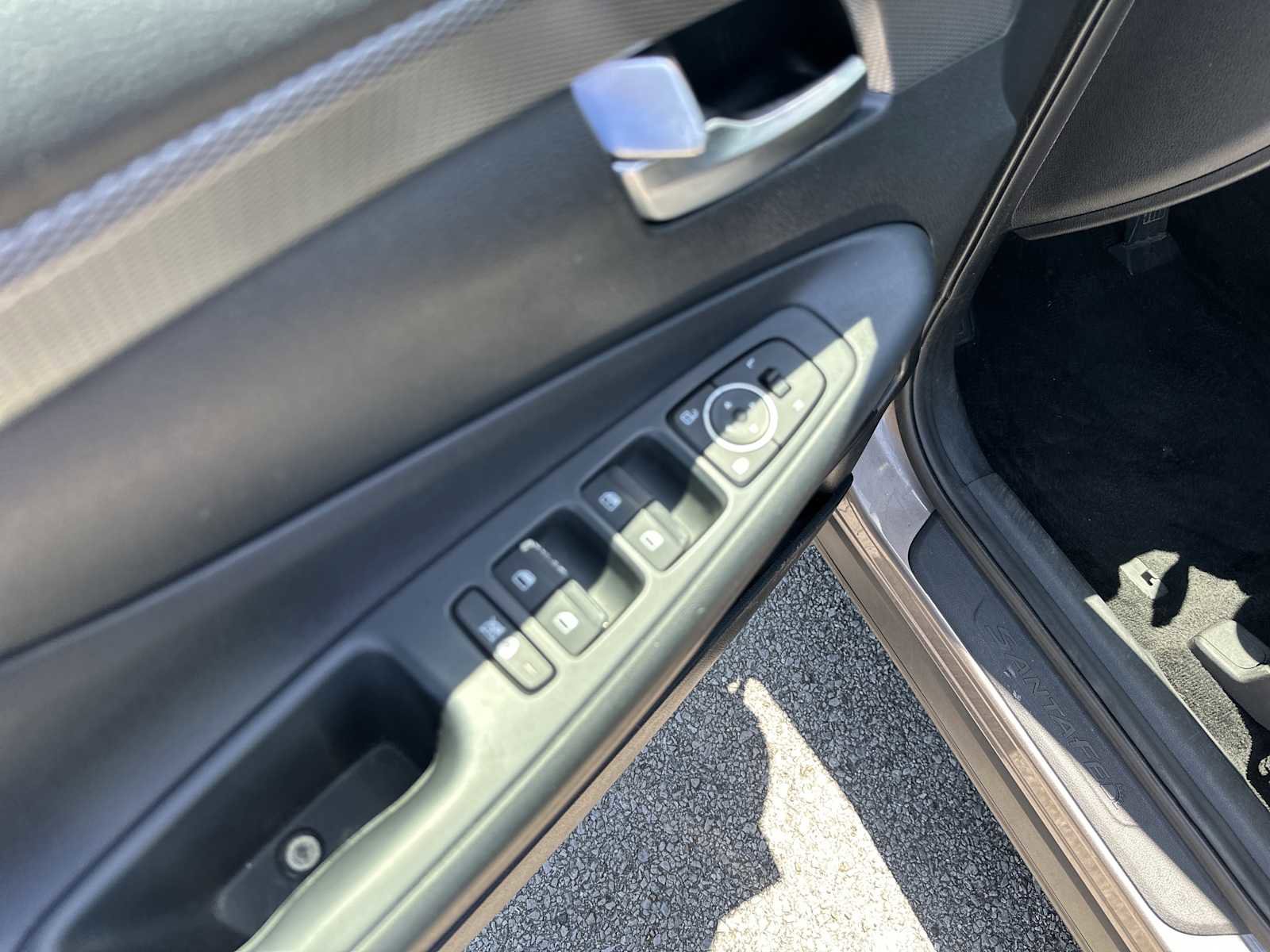 Used 2019 Hyundai Santa Fe SE FWD image 15