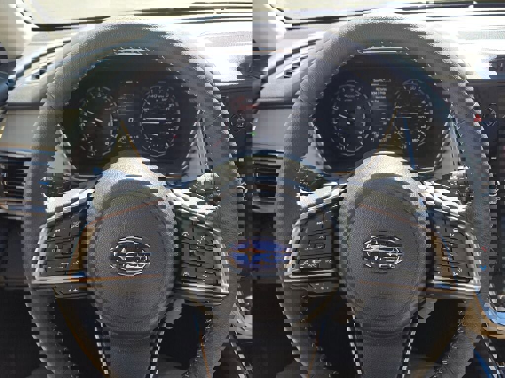 New 2025 Subaru Outback Limited image 32