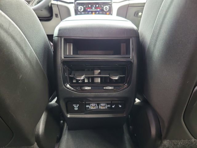 Used 2023 Jeep Grand Cherokee Overland image 13