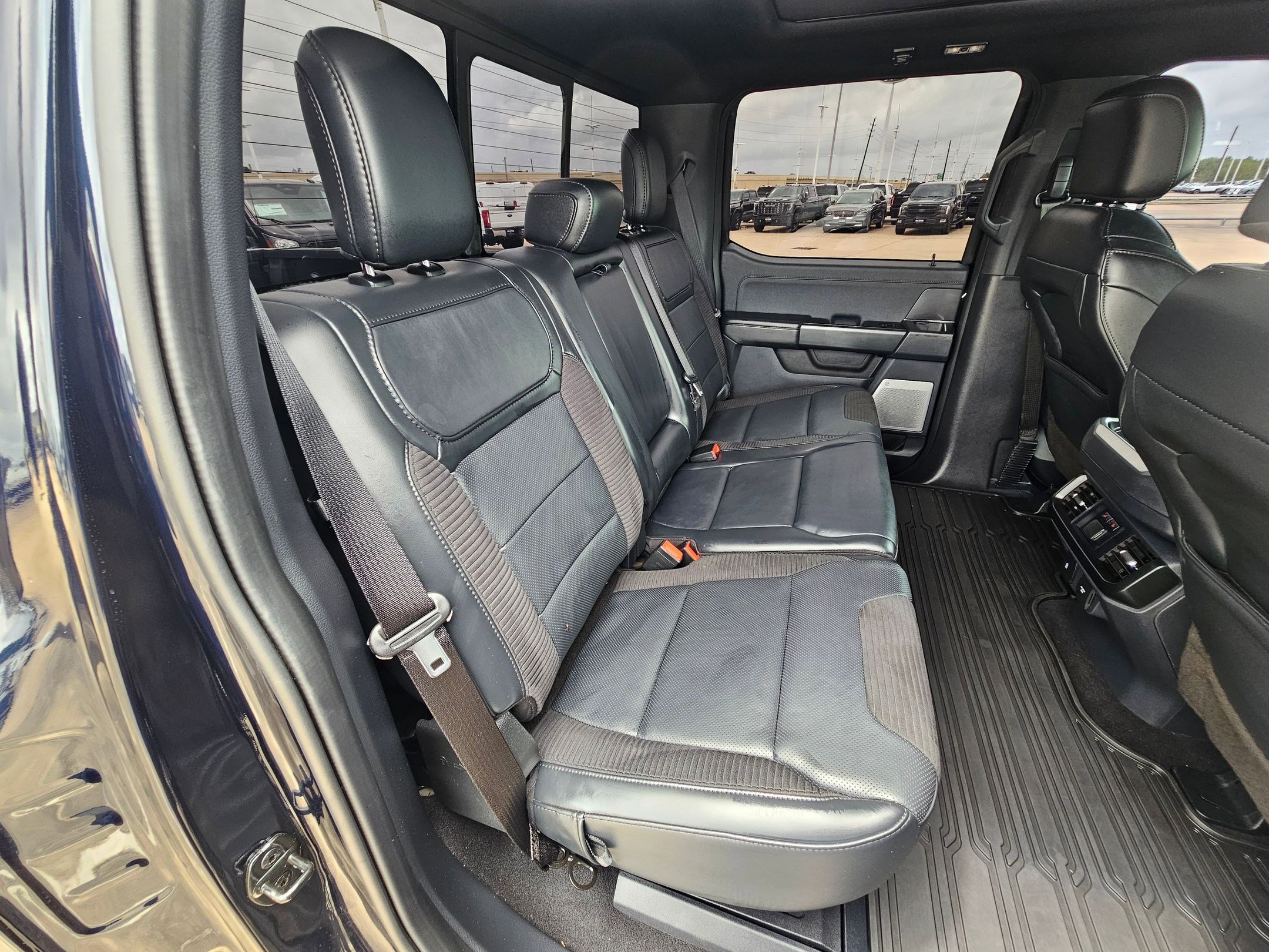 Certified 2023 Ford F150 Raptor AWD/4WD image 32