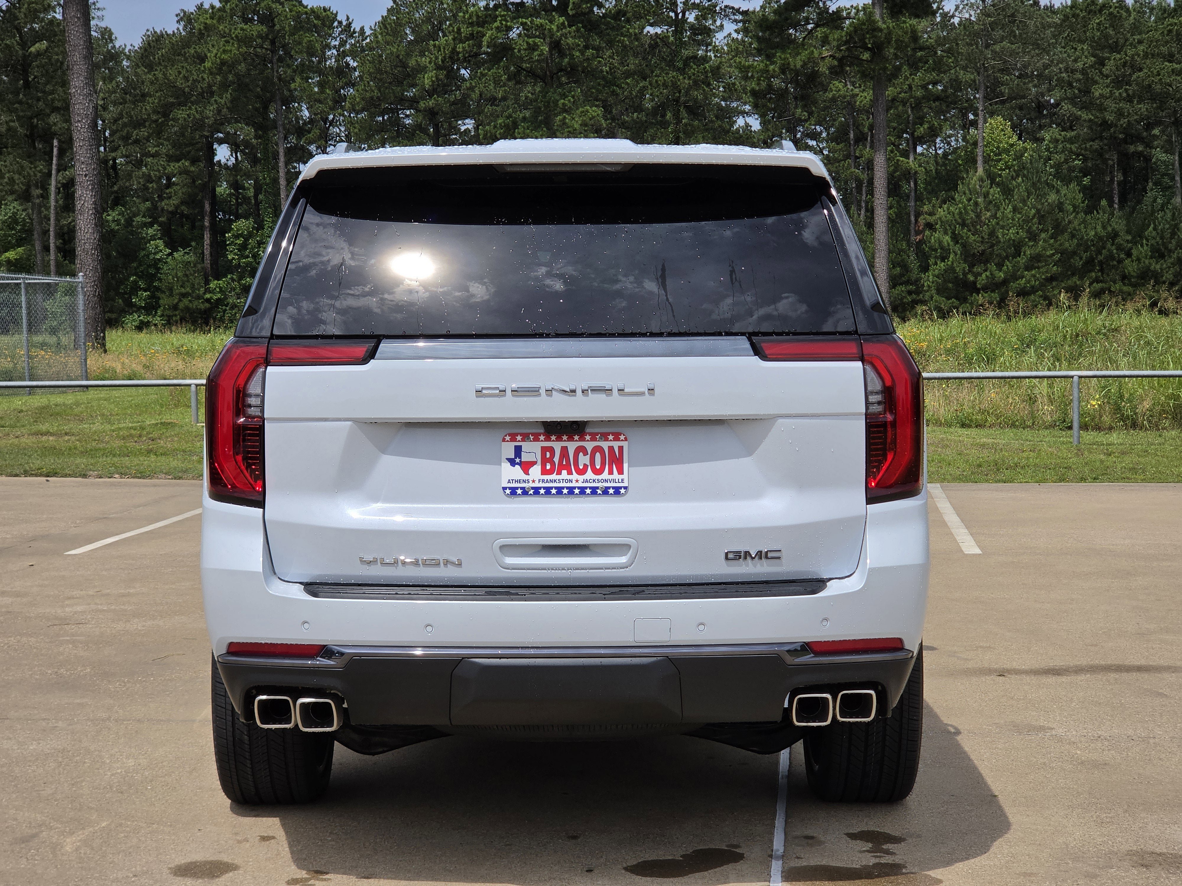 New 2026 GMC Yukon Denali Ultimate AWD/4WD image 4