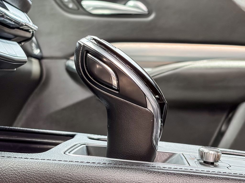 Used 2020 Cadillac XT4 Premium Luxury FWD image 47