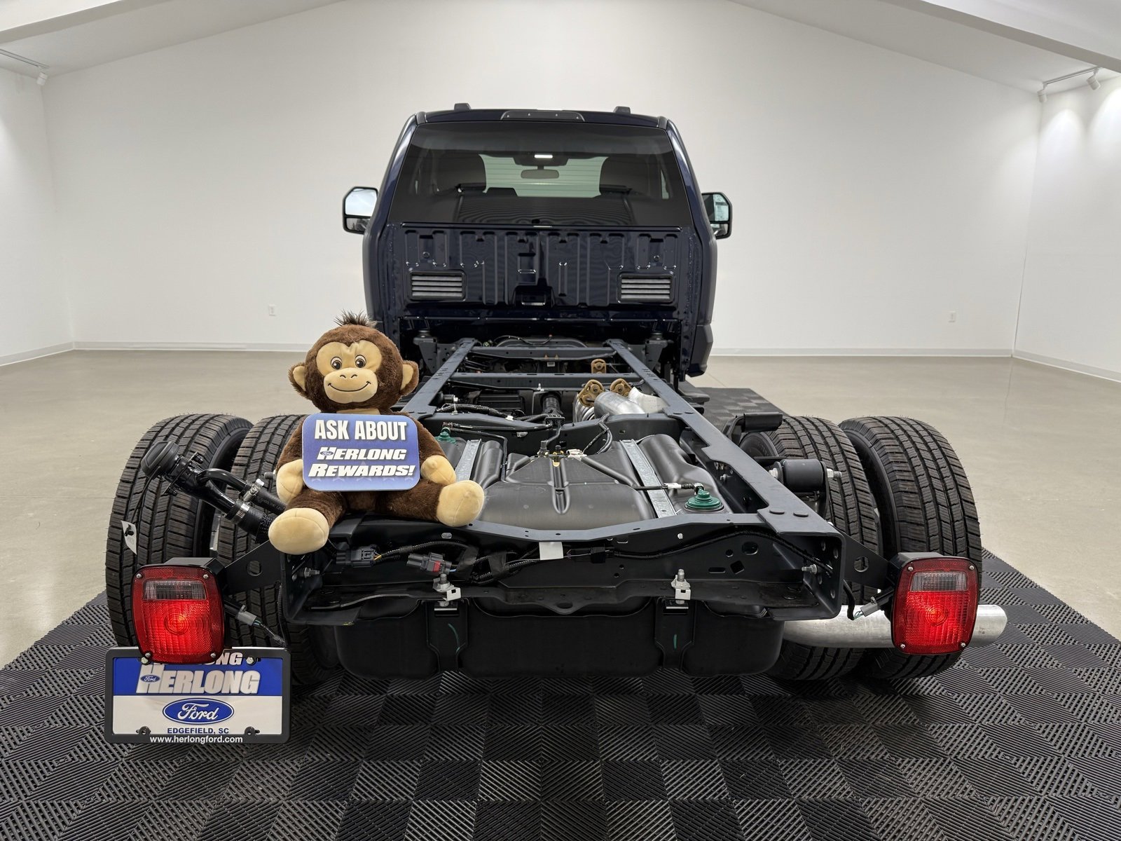 New 2025 Ford F350 XLT w/ XLT Value Package image 6