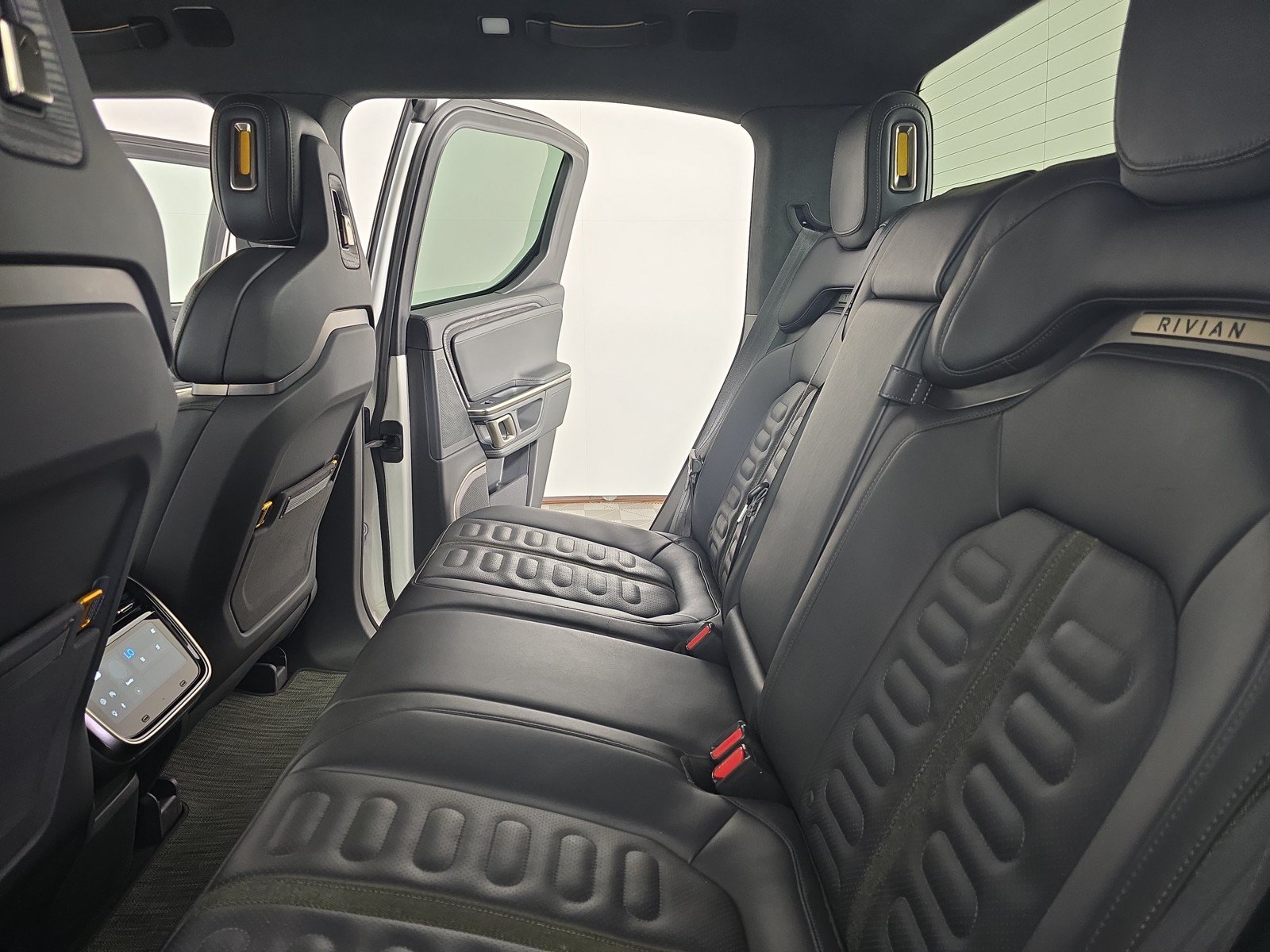 Used 2022 Rivian R1T Launch Edition AWD/4WD image 21