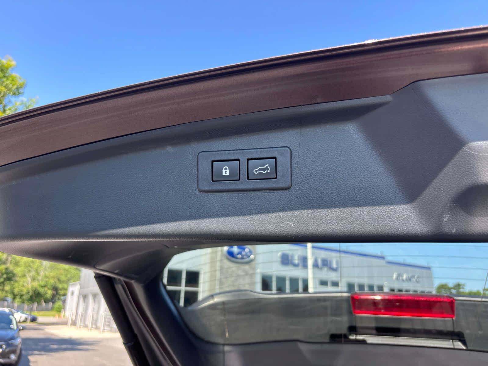 Used 2022 Subaru Outback Limited AWD/4WD image 15