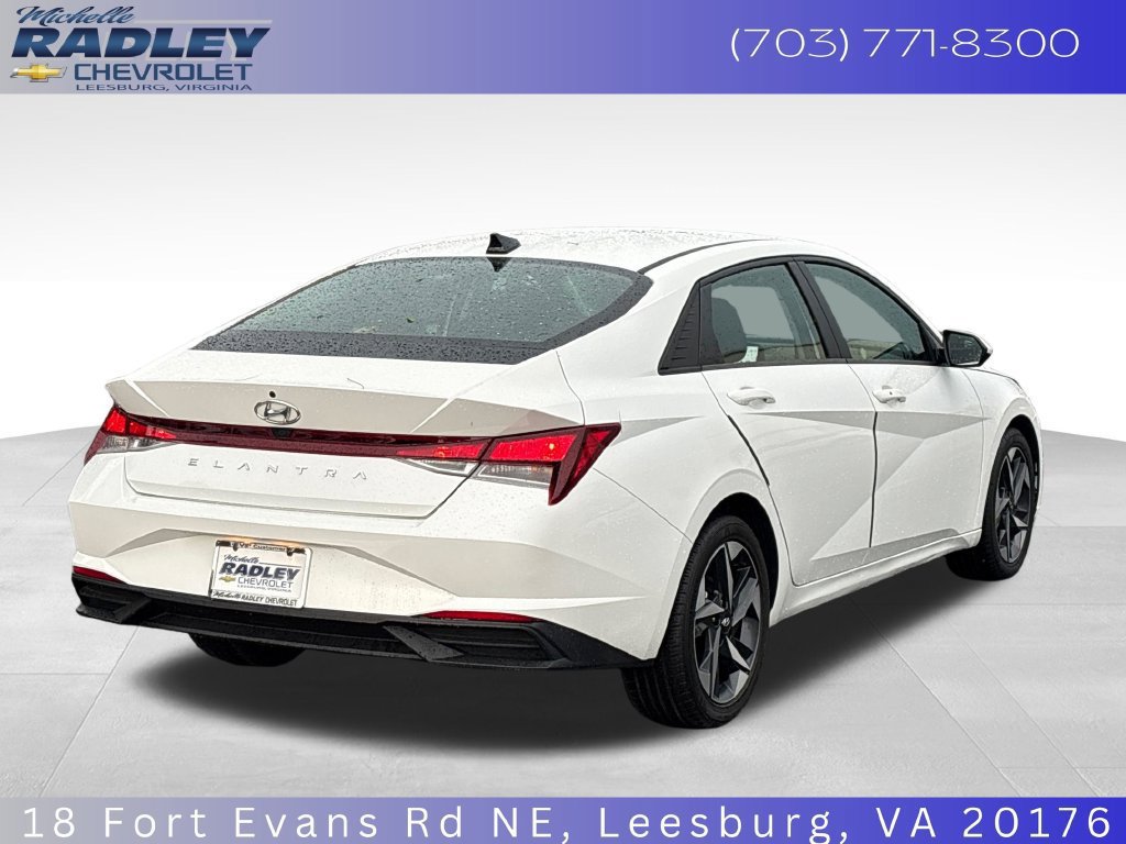Used 2023 Hyundai Elantra SEL w/ Convenience Package FWD image 6