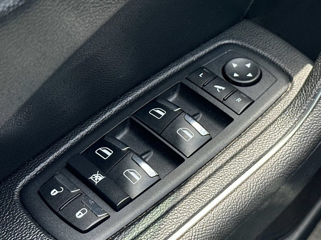 Used 2023 Maserati Levante GT AWD/4WD image 20
