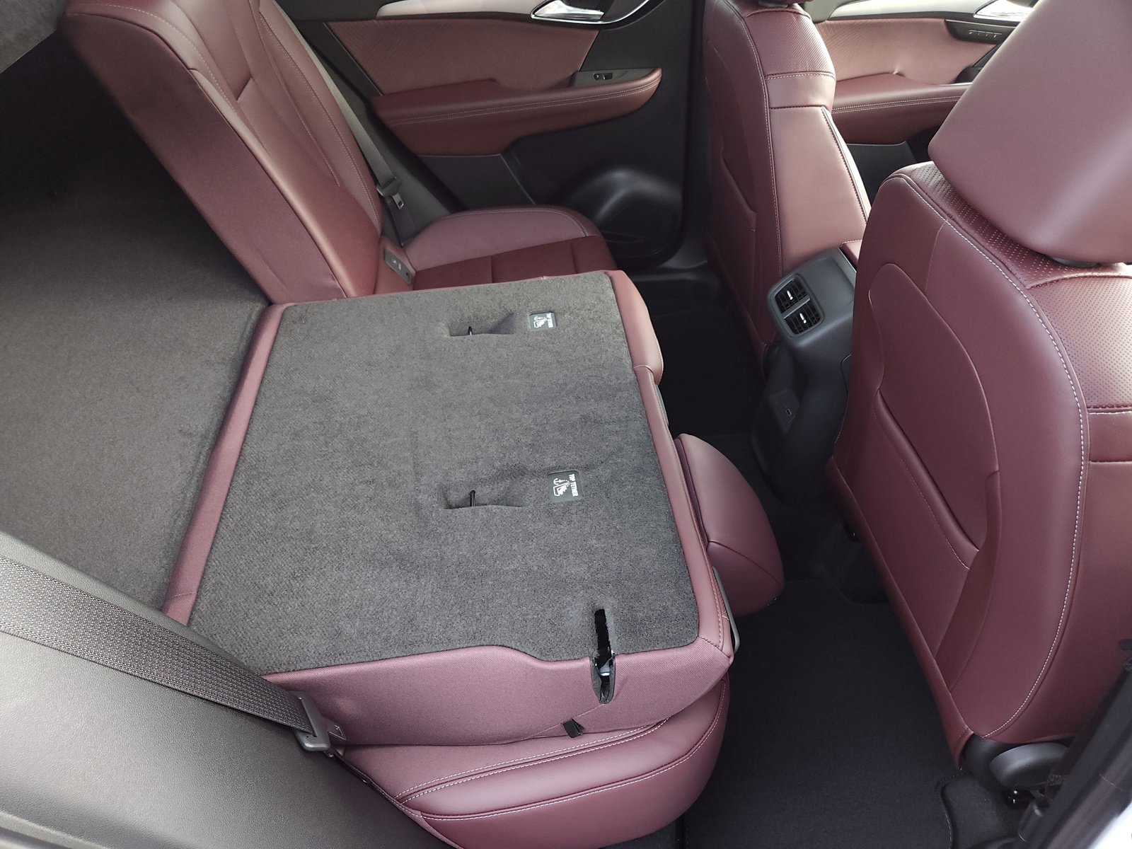 New 2025 Buick Envision Sport Touring image 39