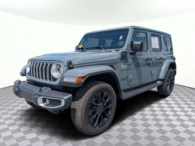 Used 2025 Jeep Wrangler Unlimited Sahara AWD/4WD image 7