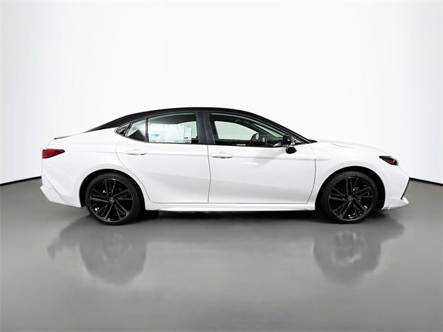New 2026 Toyota Camry SE image 2