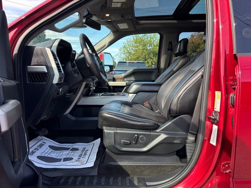 Used 2017 Ford F250 Lariat w/ Lariat Ultimate Package image 16