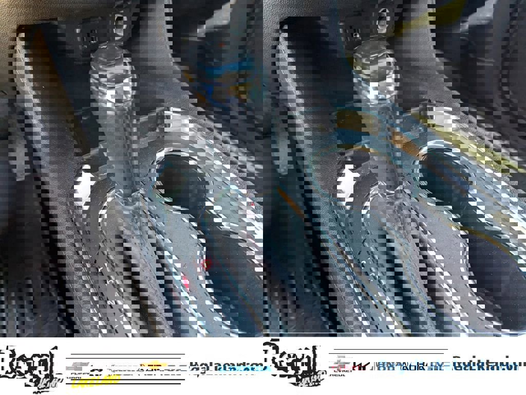 Used 2019 Chevrolet Traverse LT image 25