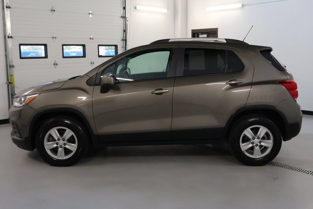 Used 2022 Chevrolet Trax LT w/ Driver Confidence Package AWD/4WD image 4