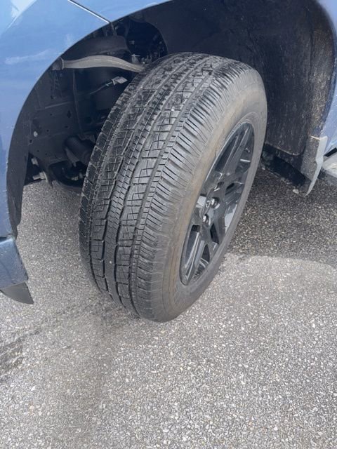 Used 2024 Chevrolet Silverado 1500 Custom image 3