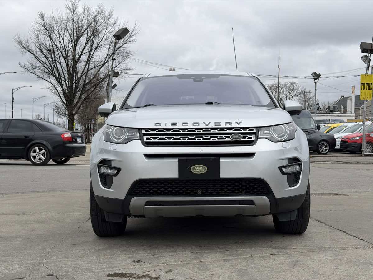Used 2018 Land Rover Discovery Sport HSE AWD/4WD image 2