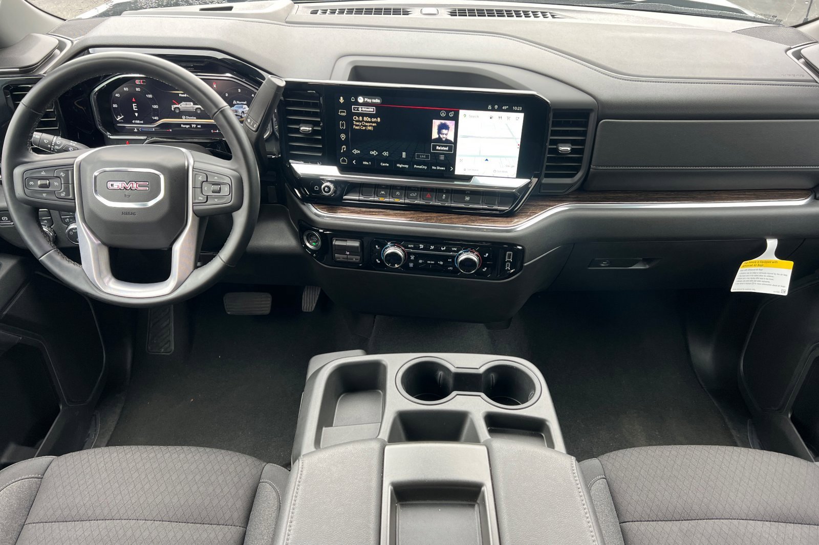 Used 2025 GMC Sierra 1500 SLE image 17