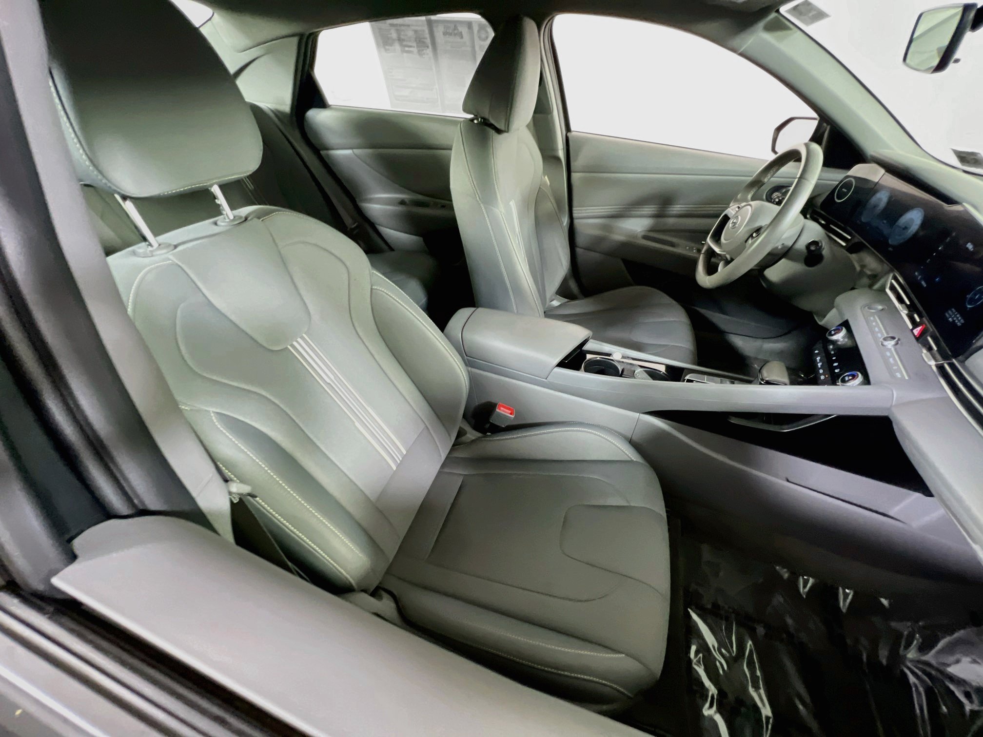 Used 2023 Hyundai Elantra SEL w/ Convenience Package FWD image 27