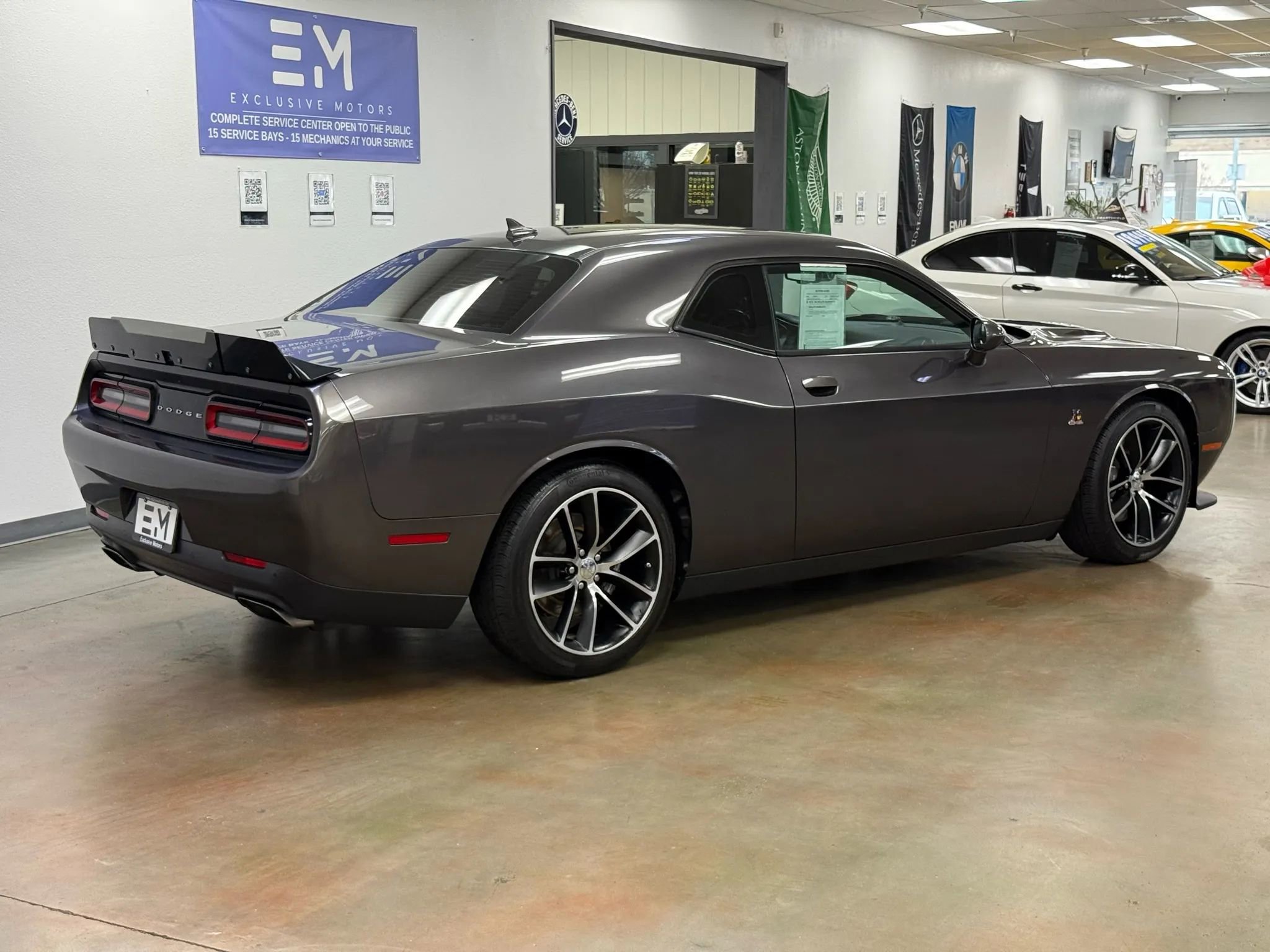 Used 2015 Dodge Challenger R/T Scat Pack w/ Driver Convenience Group image 7