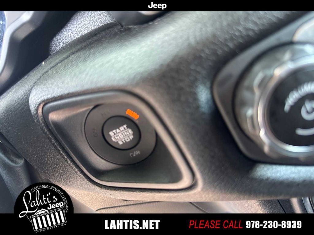 Used 2024 Jeep Wrangler Unlimited w/ Convenience Group image 21