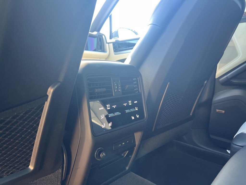 Used 2024 Porsche Cayenne S image 39