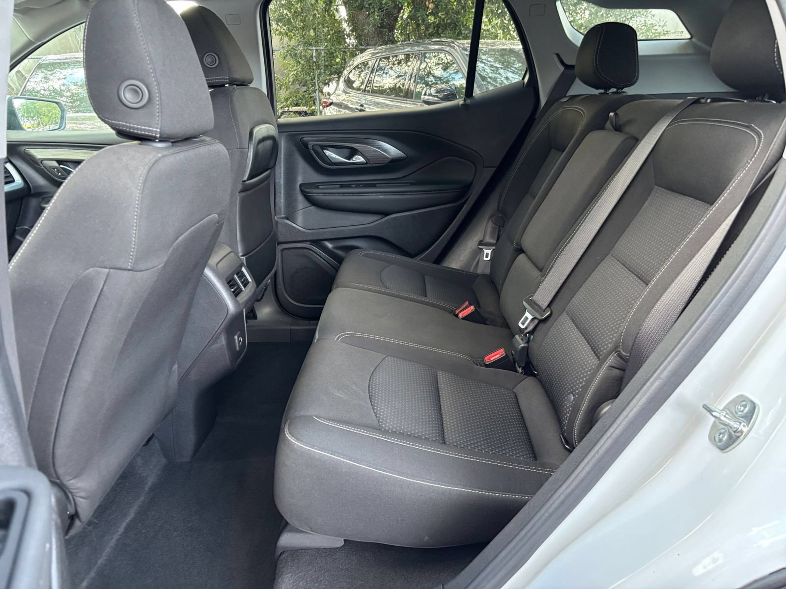 Used 2024 GMC Terrain SLE FWD image 37