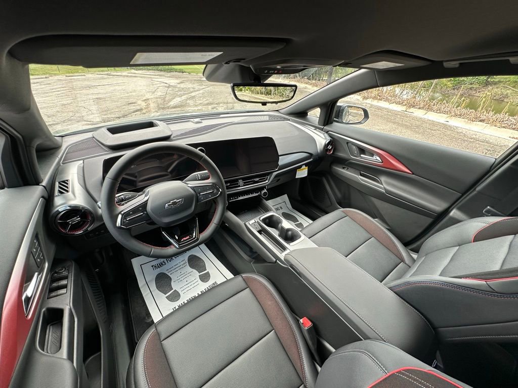 New 2025 Chevrolet Equinox EV RS w/ Convenience Package II image 36