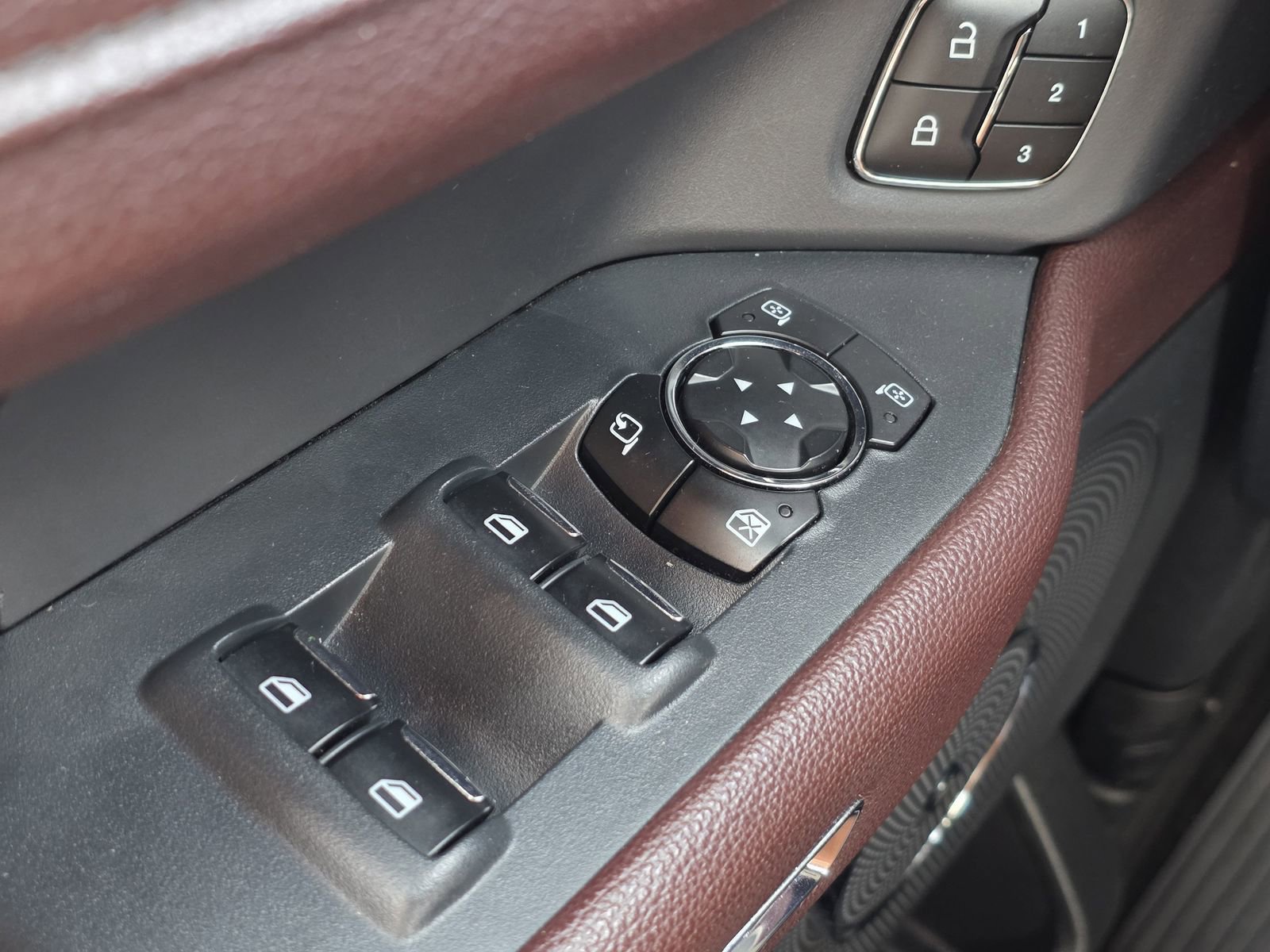 Used 2023 Ford Expedition Max Limited image 34