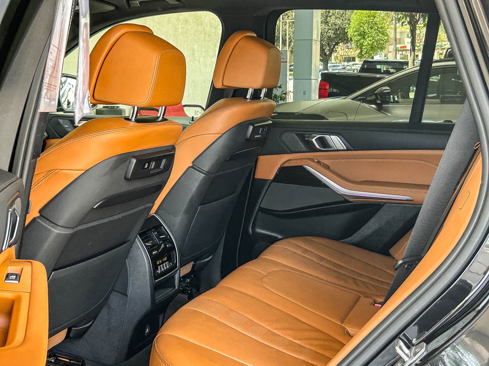 Used 2019 BMW X5 xDrive50i AWD/4WD image 18