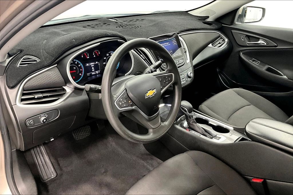 Used 2023 Chevrolet Malibu LT w/ Driver Confidence Package FWD image 13