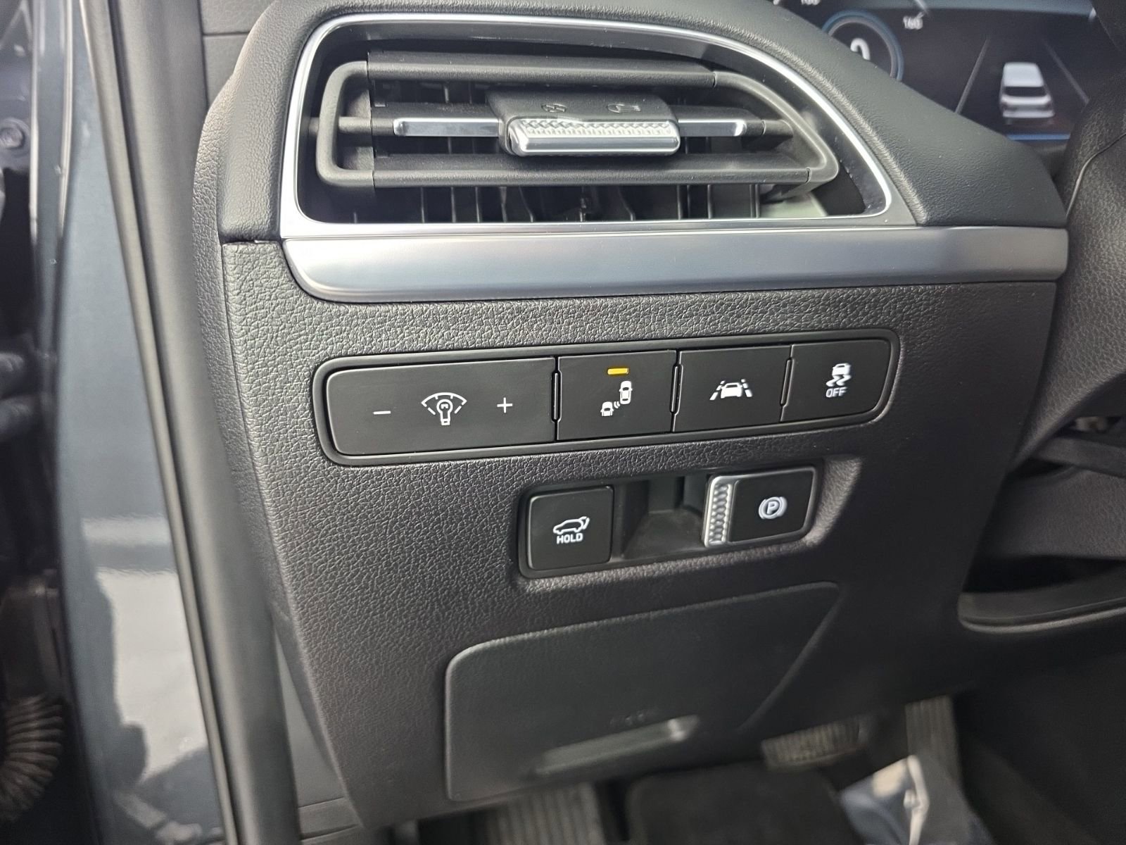 Used 2020 Hyundai Palisade Limited image 12