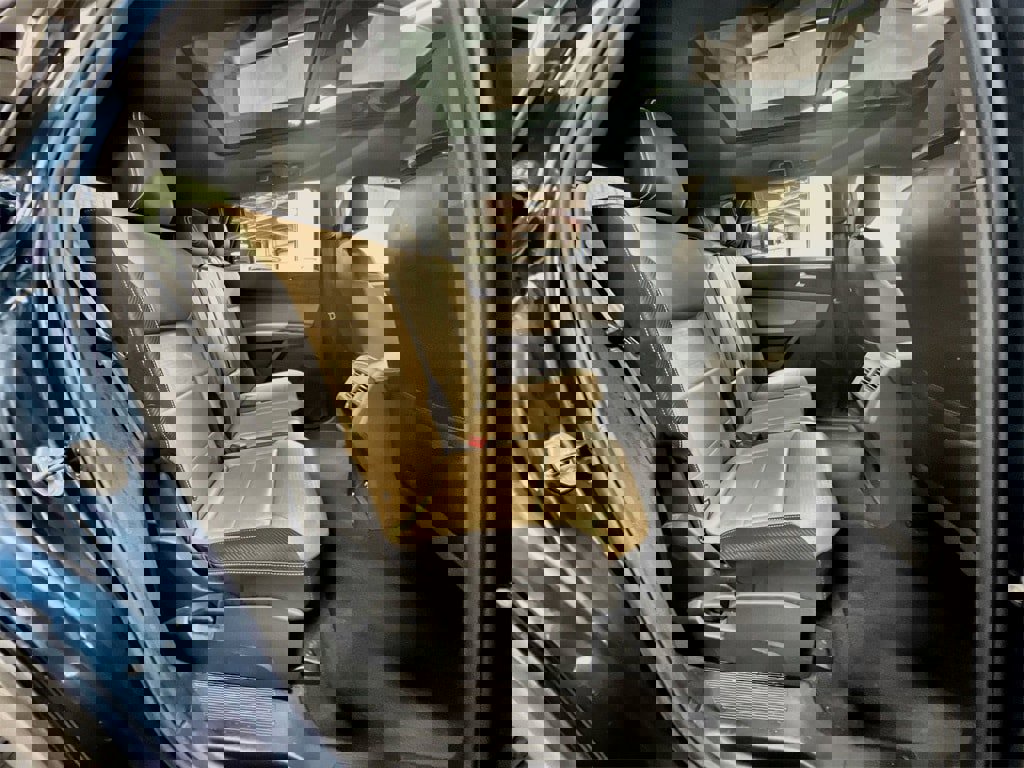 Used 2022 Volkswagen Atlas Cross Sport SEL R-Line image 21