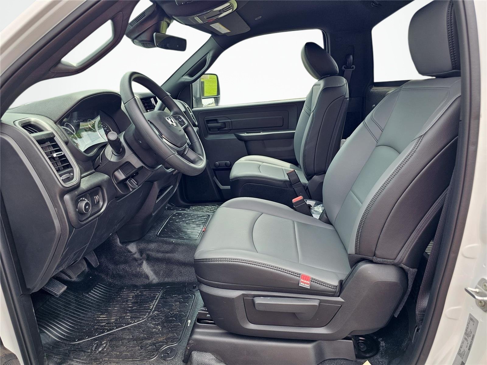 New 2026 RAM 4500 Tradesman w/ Chrome Appearance Group AWD/4WD image 17