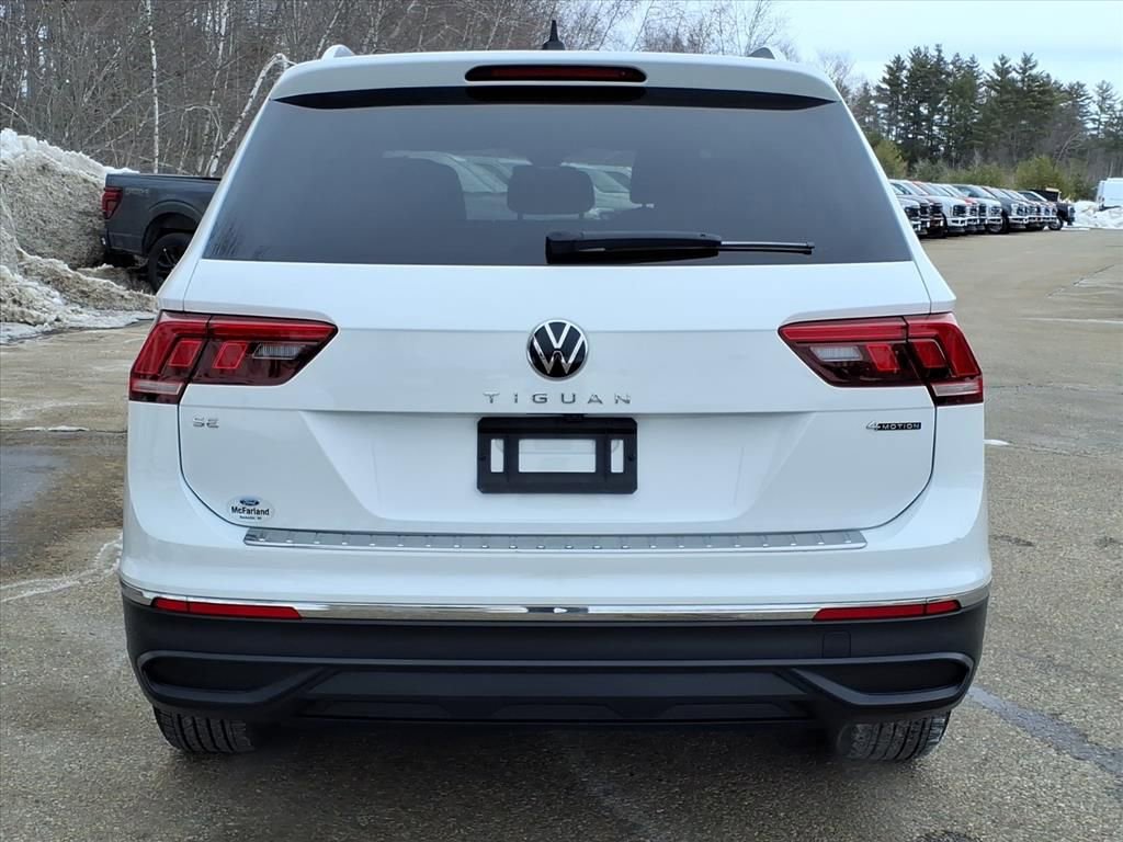 Used 2022 Volkswagen Tiguan SE w/ Panoramic Sunroof Package image 30