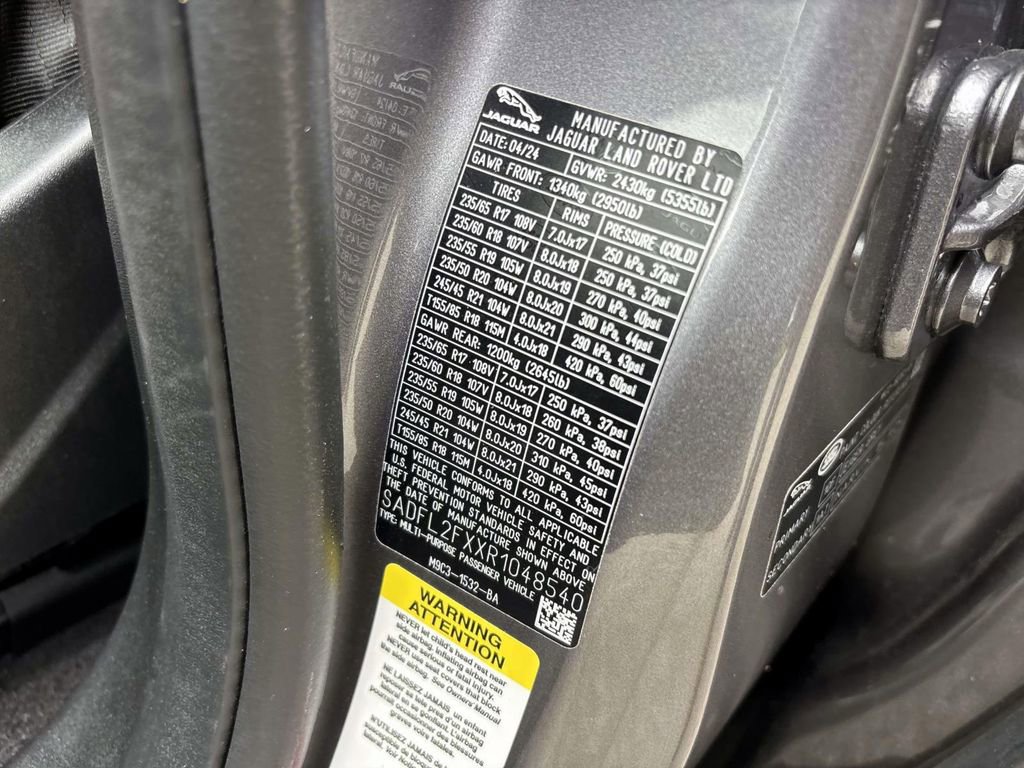 Used 2024 Jaguar E-PACE R-Dynamic SE image 25