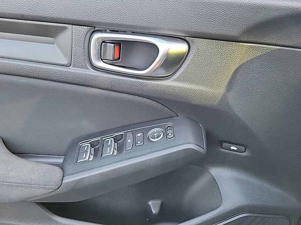 Used 2022 Honda Civic Sport image 11
