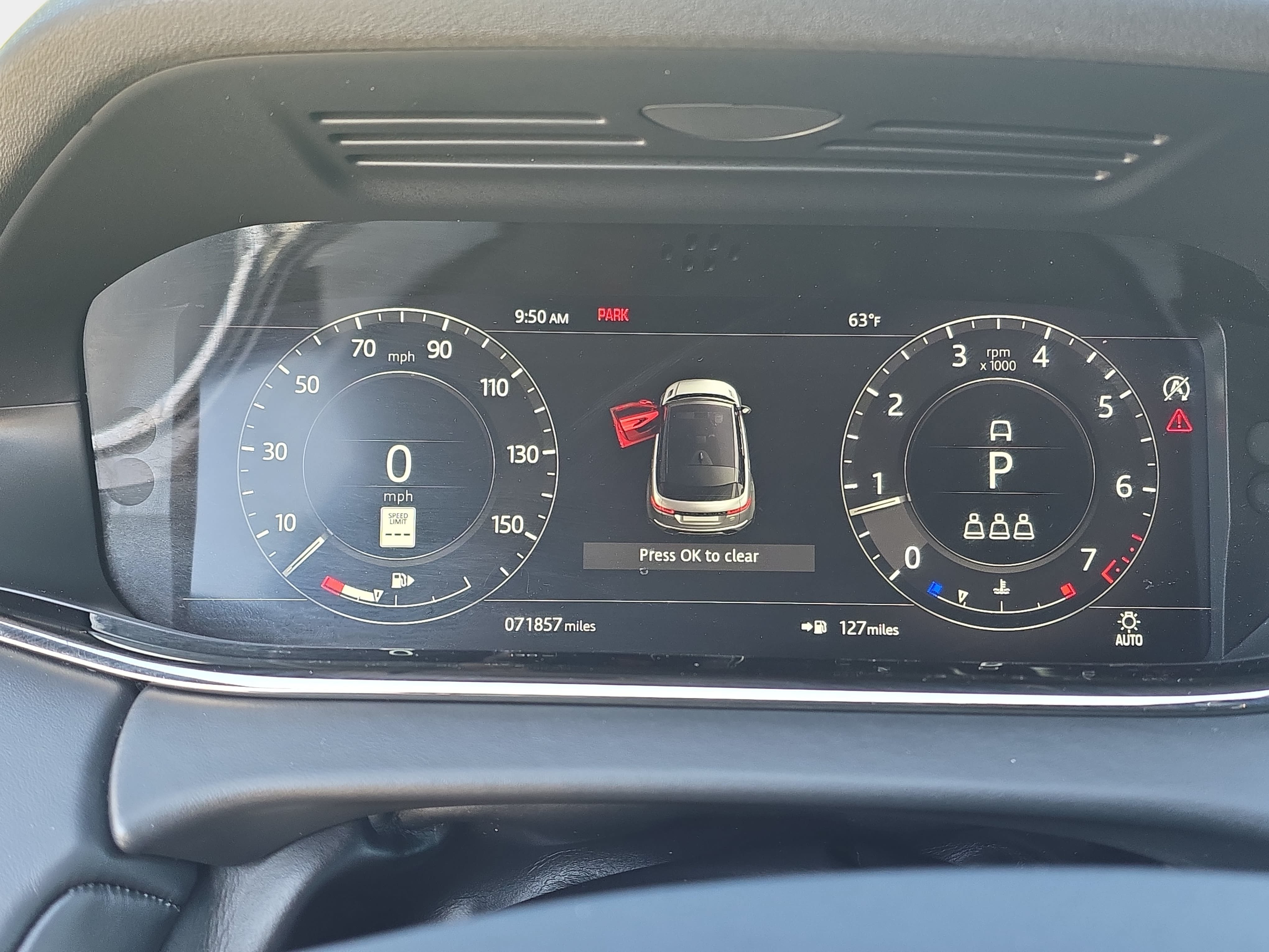 Certified 2020 Land Rover Range Rover Evoque R-Dynamic HSE AWD/4WD image 19