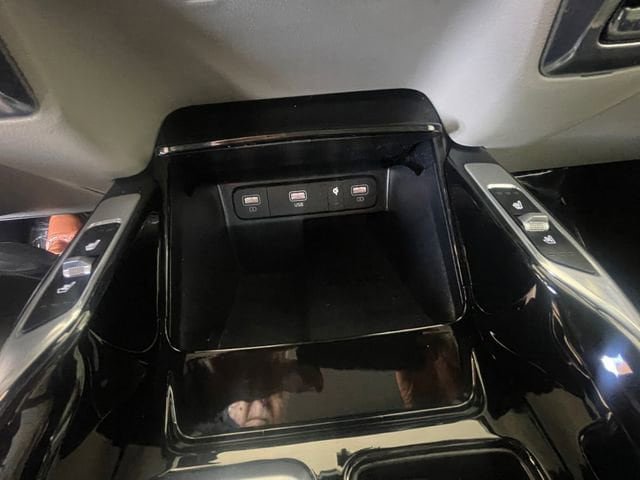 Used 2023 Kia Sorento SX Prestige image 22