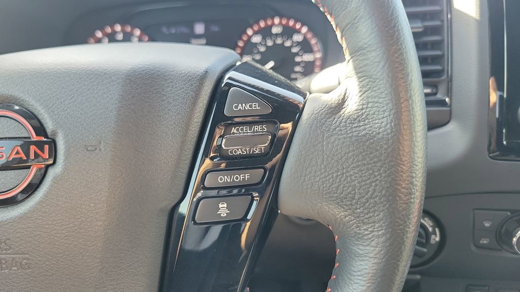 Used 2022 Nissan Frontier PRO-4X image 29