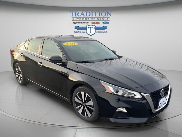 Used 2022 Nissan Altima 2.5 SV w/ SV Premium Package image 1
